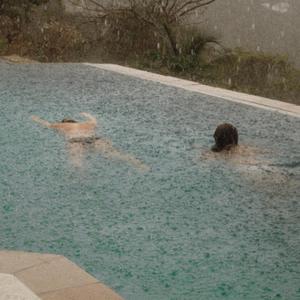 亚洲乱伦电影了
